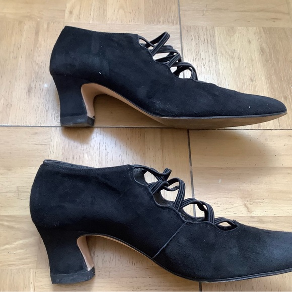 Bandolino Suede Shoes - Picture 4 of 10